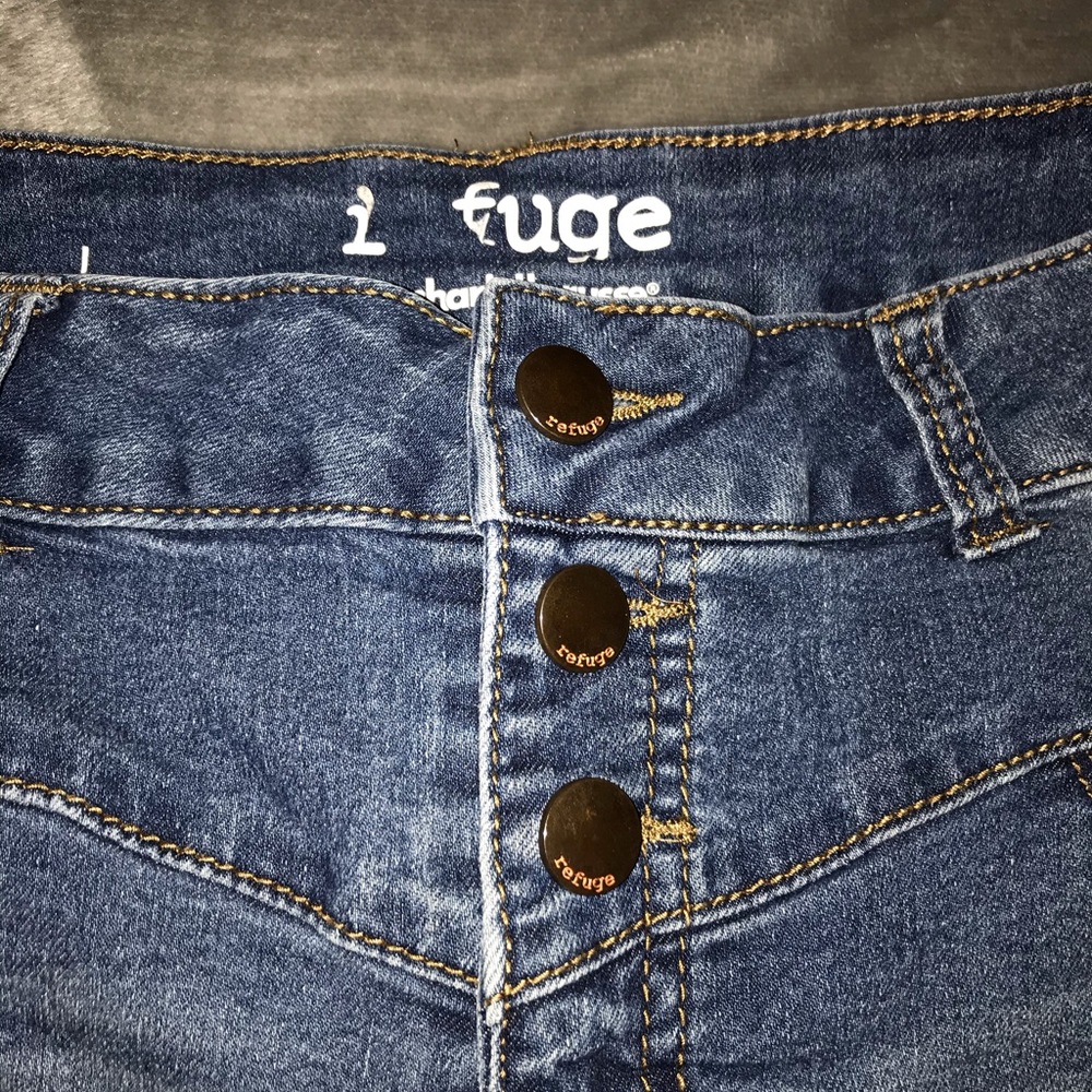 Women’s Refuge Shorts